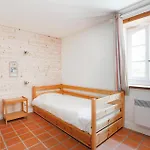 Tatil Evi Stunning In Le Dolent Nieul-le-Dolent