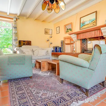 Feriehus Beautiful In Le Dolent With Wifi