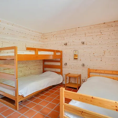 Feriehus Beautiful In Le Dolent With Wifi