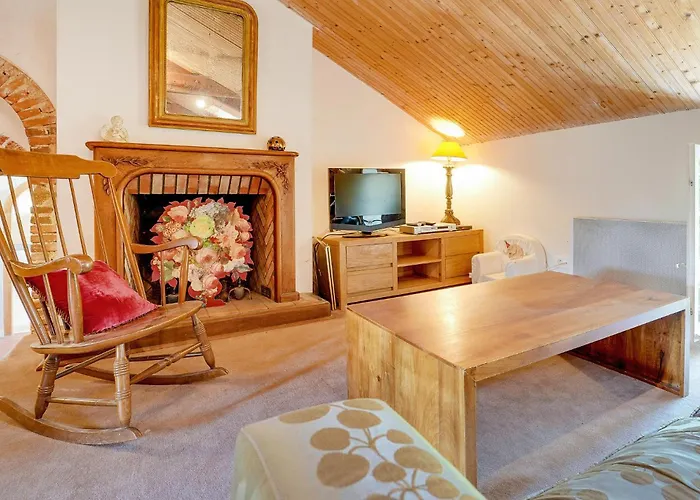 Beautiful In Le Dolent With Wifi