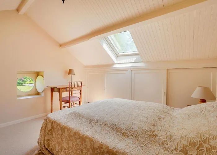 Vakantiehuis Beautiful In Le Dolent With Wifi